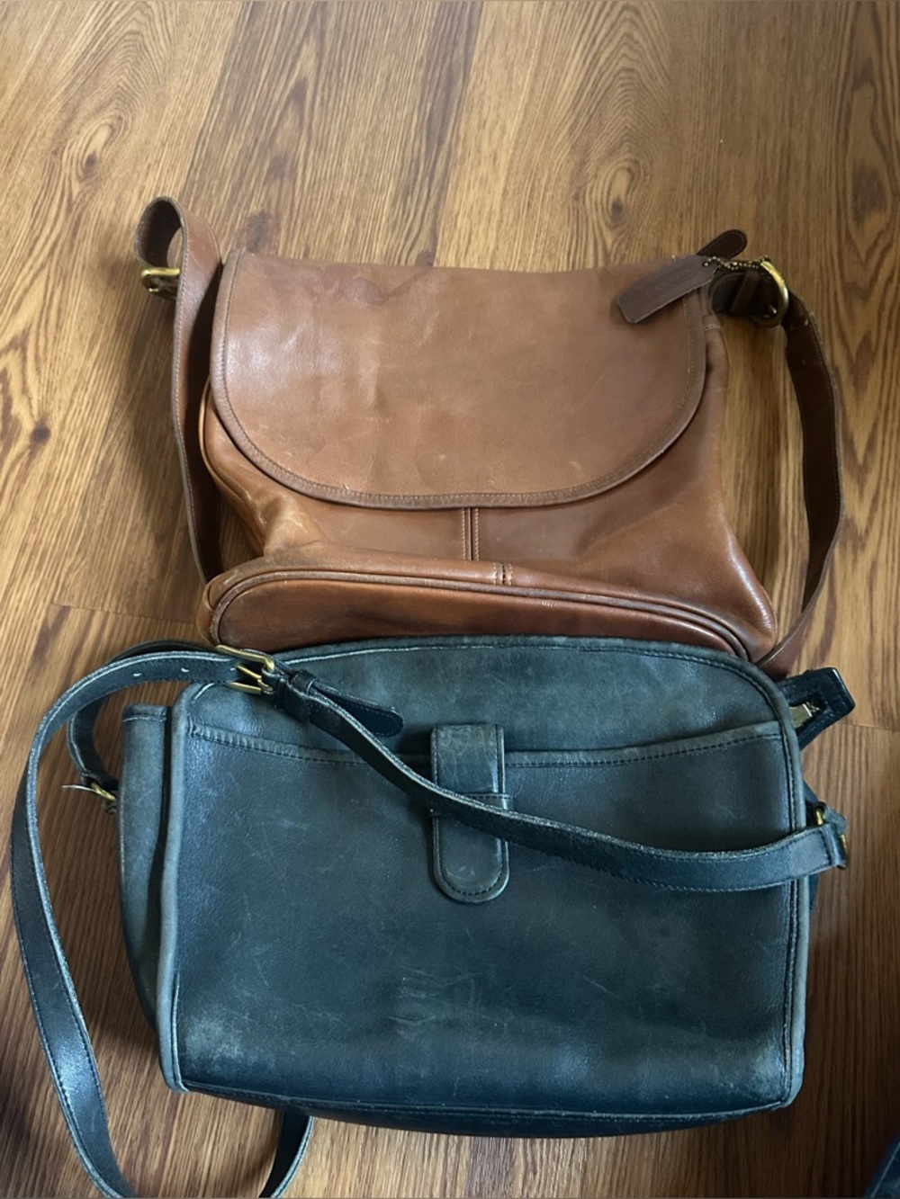 Vintage leather purse